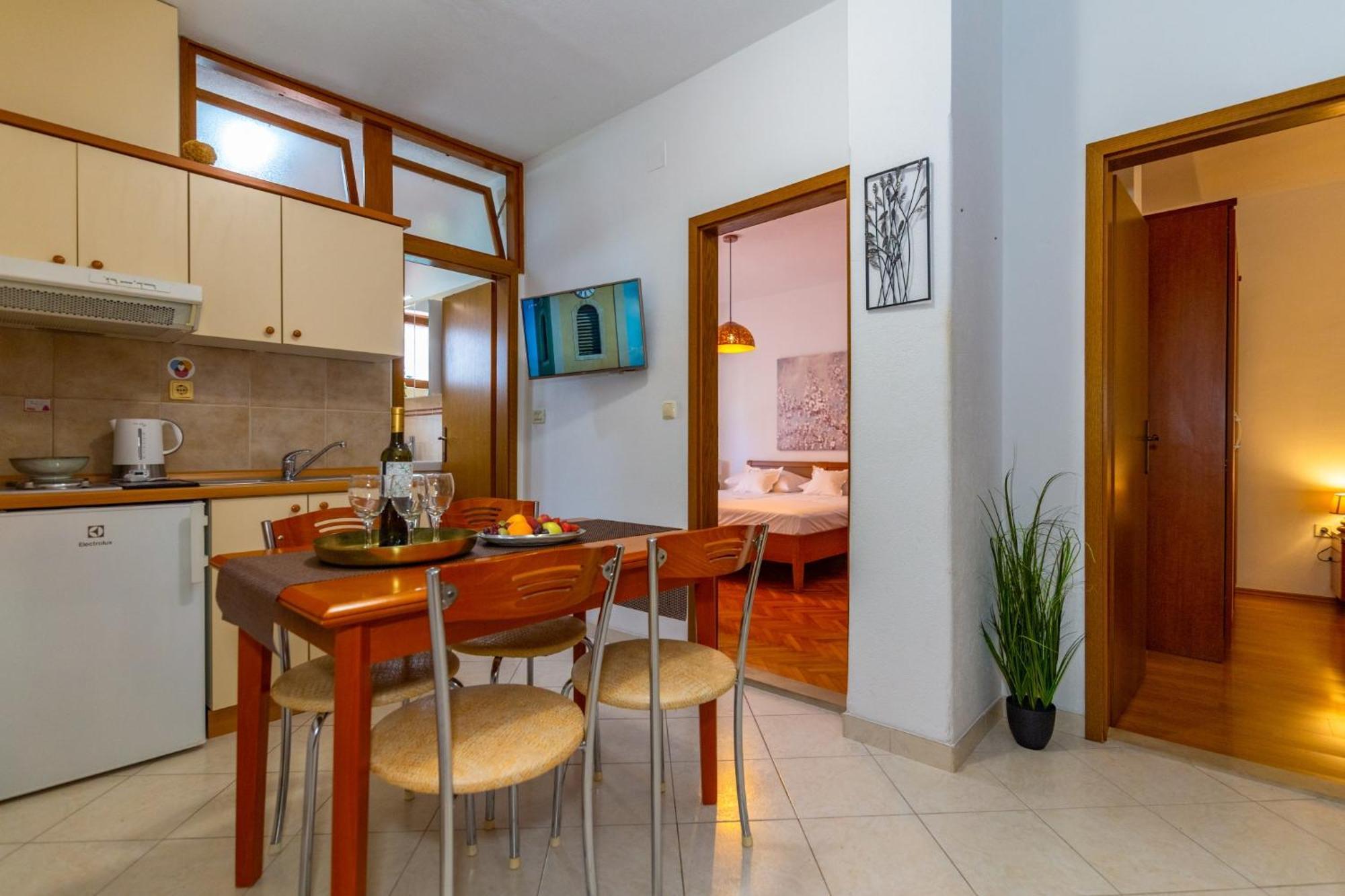 City Center Ana Apartments Makarska Eksteriør billede